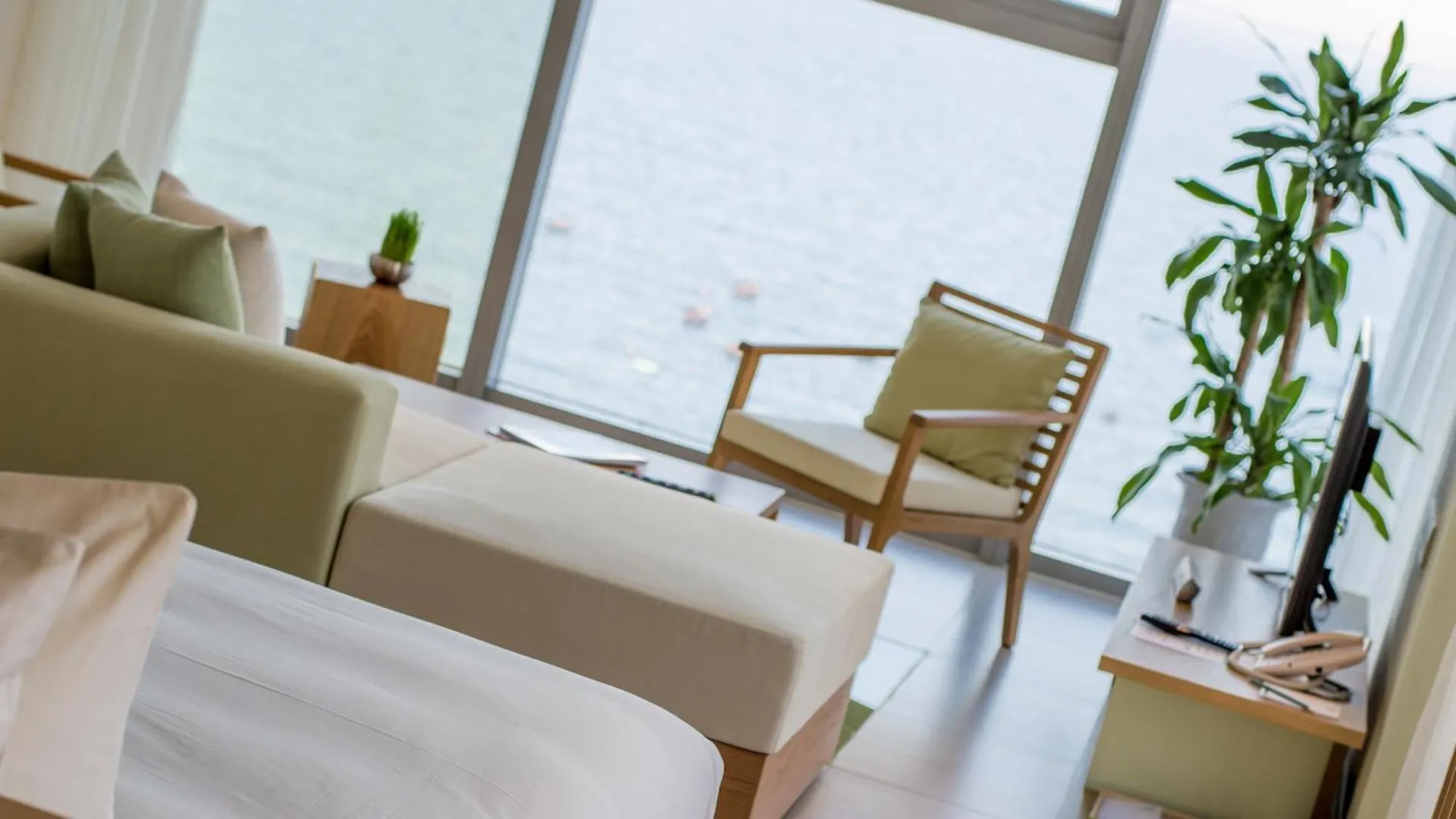 Sea And Sun Apartments Da Nang