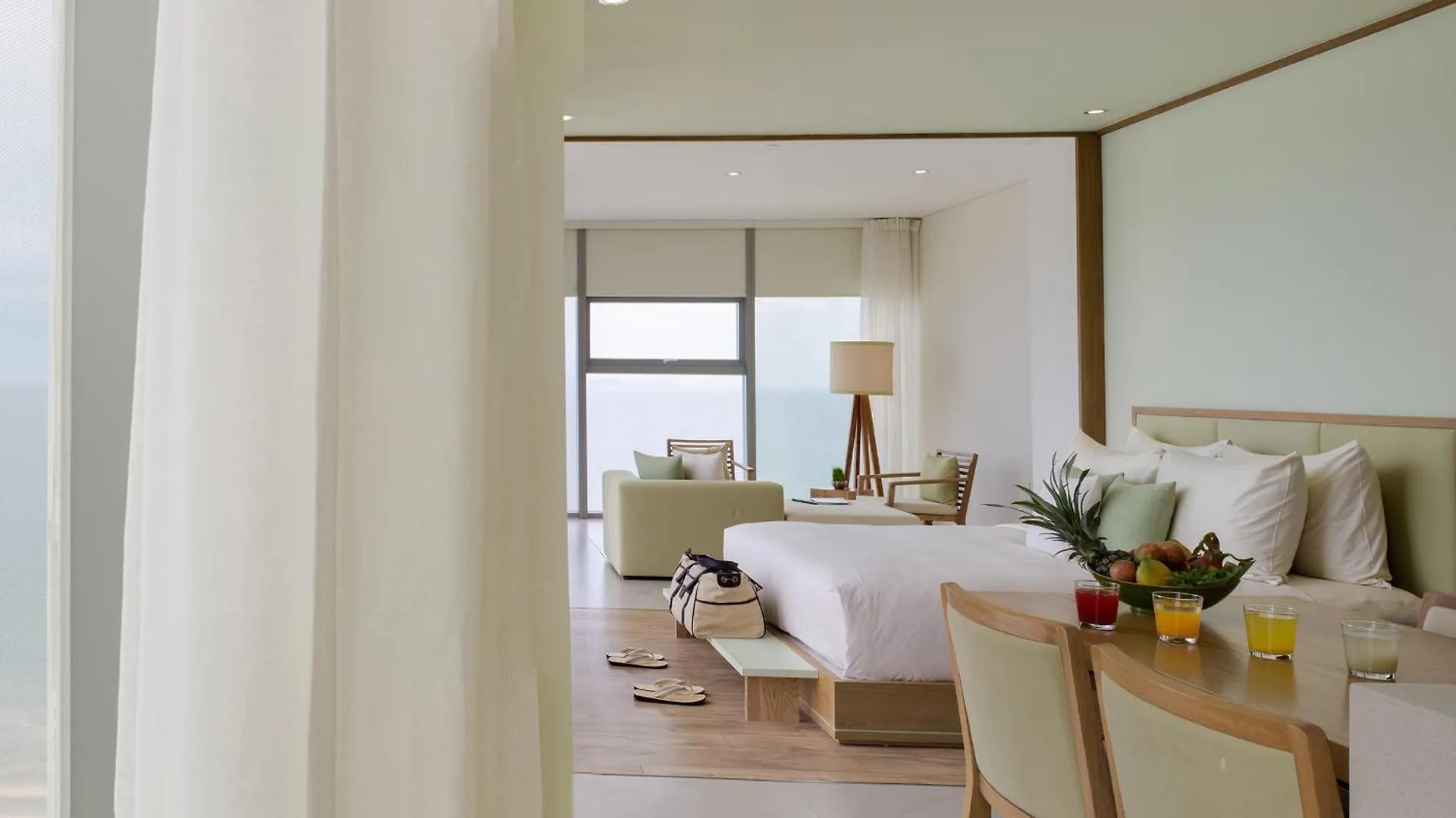 Sea And Sun Apartments Da Nang