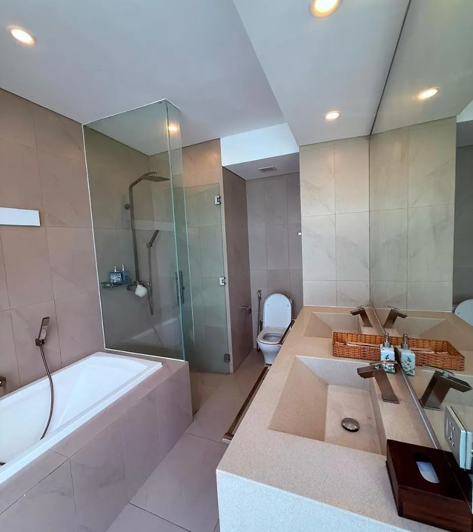 Sea And Sun Apartments Da Nang 0*,